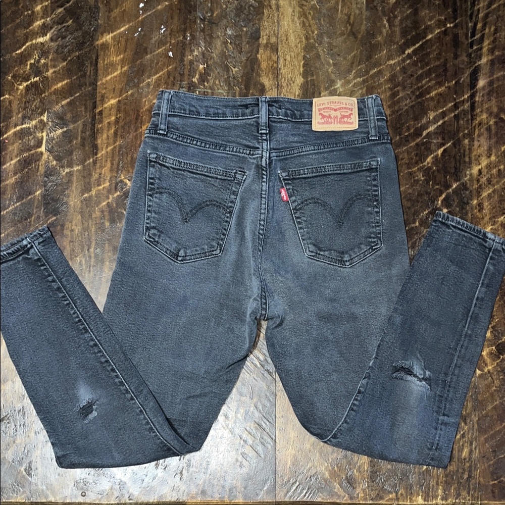 Levi’s Wedgie Skinny Jeans - Picture 4 of 5